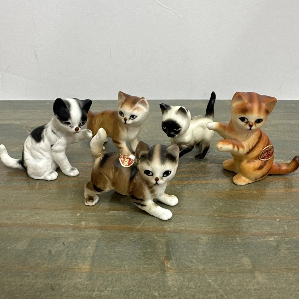 Lot 5 Vintage Bone China cat Miniatures Playful Kittens made Japan Foil Stickers